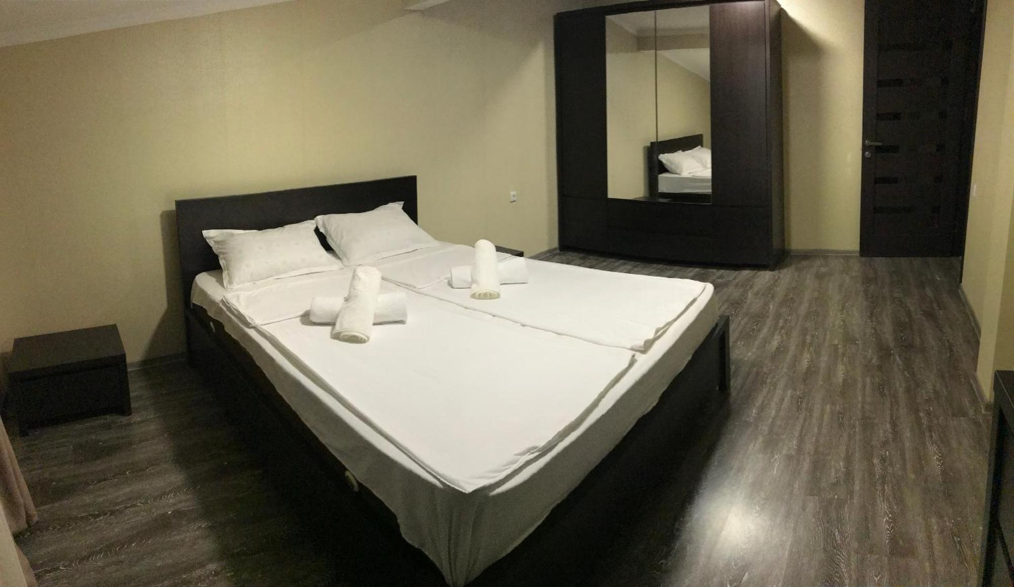 Friendly House Hotel อาคัลท์ชิกเค ภายนอก รูปภาพ