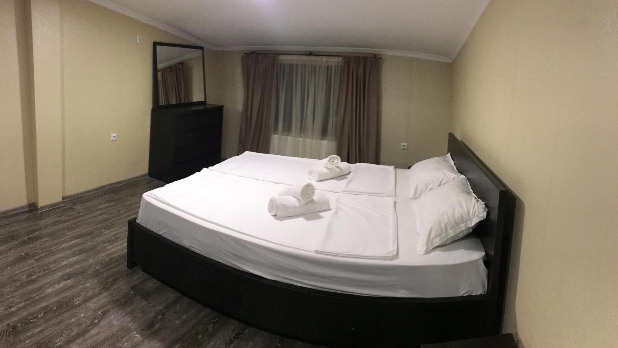 Friendly House Hotel อาคัลท์ชิกเค ภายนอก รูปภาพ
